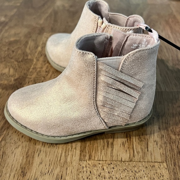 Toddler Girl Old Navy Ankle Boot - Picture 3 of 4